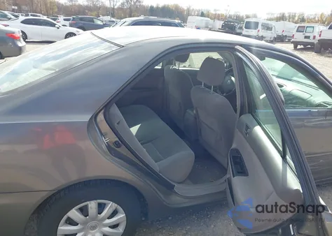 2005 Toyota Camry Le from USA, damaged, VIN 4T1BE32K95U975375